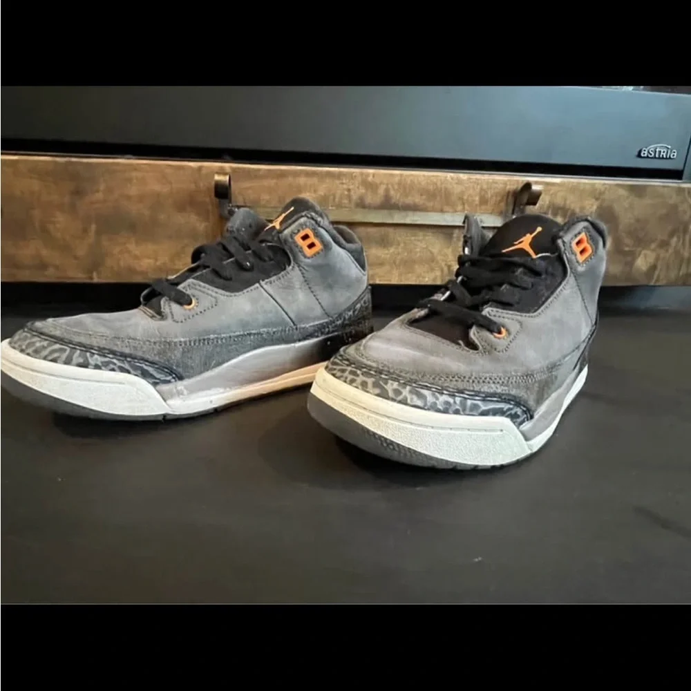 Sizee 3y Nike Air Jordan Retro 3 Fear Pack Kids DM0966-080 Grey Orange Shoes